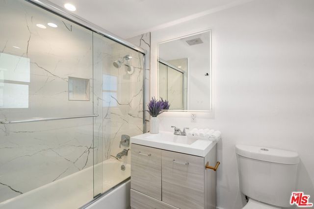 5143 Newcastle Avenue, Encino (los Angeles), CA 91316