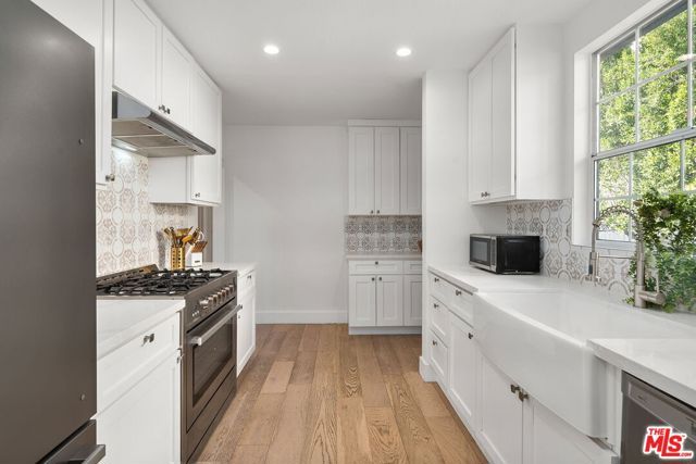 5143 Newcastle Avenue, Encino (los Angeles), CA 91316