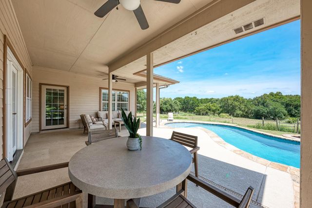 480 Mustang Mesa, Liberty Hill, TX 78642