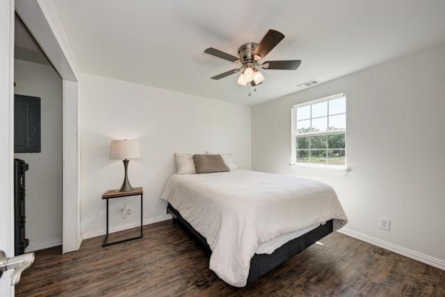 480 Mustang Mesa, Liberty Hill, TX 78642