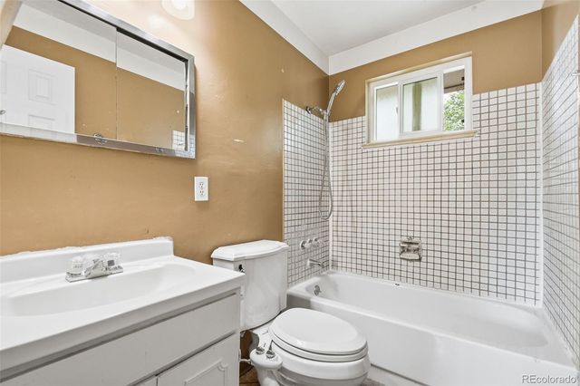 8711 Oakwood Street, Westminster, CO 80031