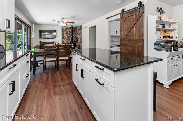 26500 Bell Road, New Boston, MI 48164