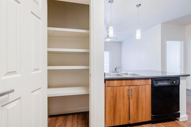 5605 Springdale RD 1-1-1103, Austin, TX 78723