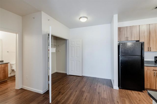 5605 Springdale RD 1-1-1103, Austin, TX 78723