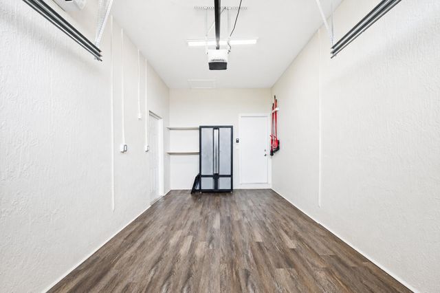 160 NE 35th Street, Oakland Park, FL 33334