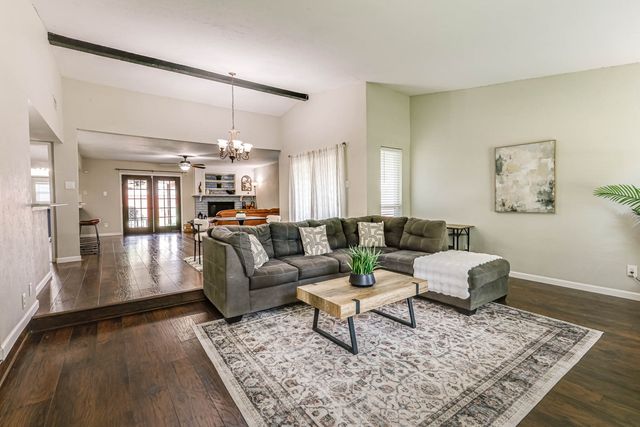 2021 Emory Oak Drive, Carrollton, TX 75007