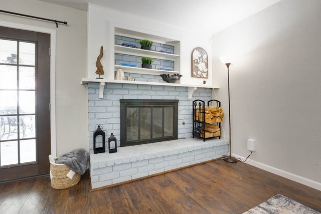 2021 Emory Oak Drive, Carrollton, TX 75007