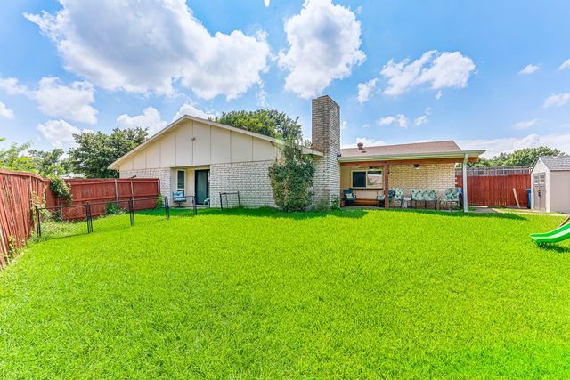2021 Emory Oak Drive, Carrollton, TX 75007