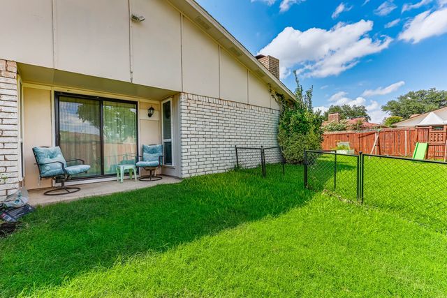2021 Emory Oak Drive, Carrollton, TX 75007