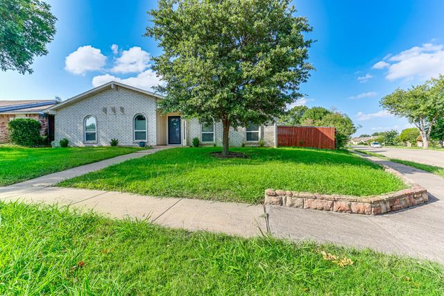 2021 Emory Oak Drive, Carrollton, TX 75007