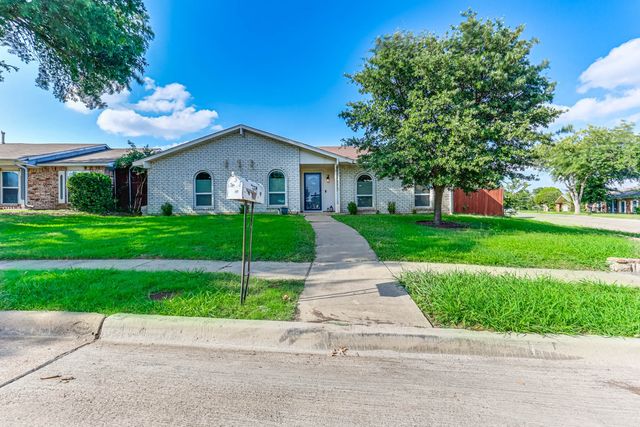 2021 Emory Oak Drive, Carrollton, TX 75007
