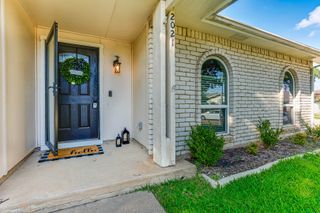 2021 Emory Oak Drive, Carrollton, TX 75007
