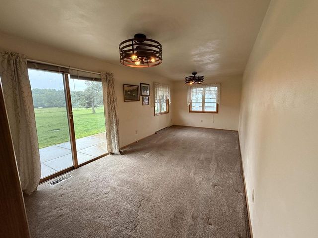 3926 N Harmony Townhall Road, Janesville, WI 53546