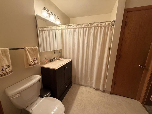 3926 N Harmony Townhall Road, Janesville, WI 53546