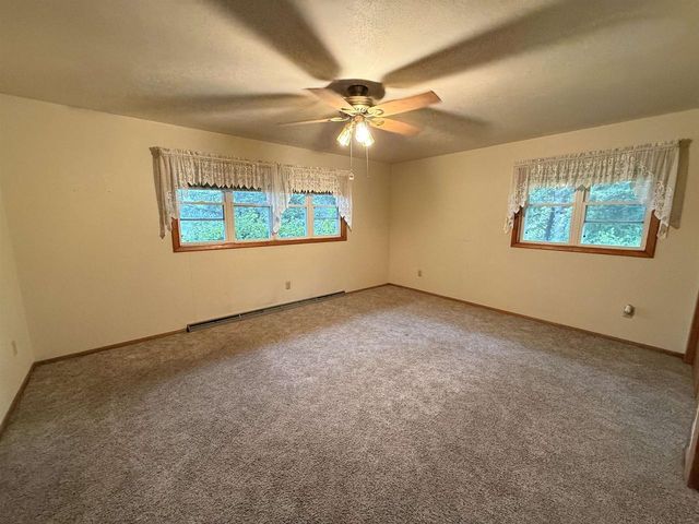 3926 N Harmony Townhall Road, Janesville, WI 53546
