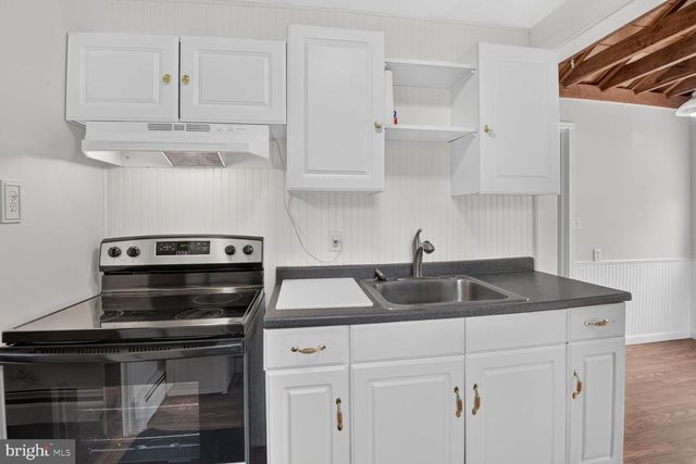 303 HOLLY RD, Edgewater, MD 21037