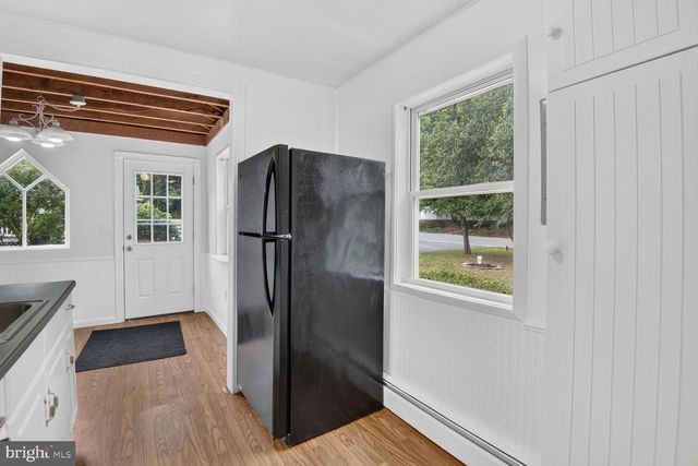 303 HOLLY RD, Edgewater, MD 21037