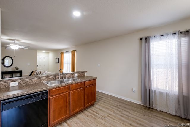 5422 Blossom, San Antonio, TX 78252
