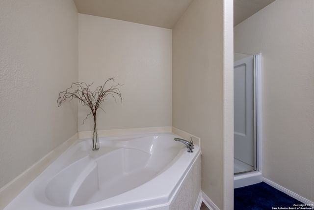 5422 Blossom, San Antonio, TX 78252