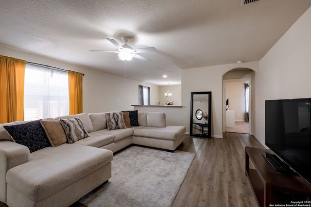 5422 Blossom, San Antonio, TX 78252