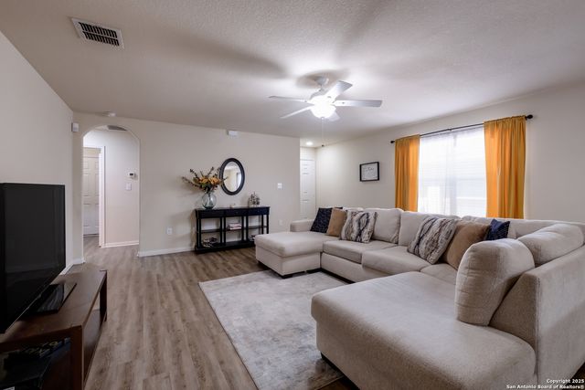 5422 Blossom, San Antonio, TX 78252