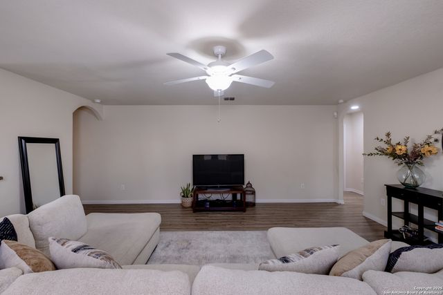 5422 Blossom, San Antonio, TX 78252