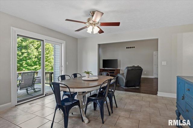 6630 COOLIDGE Drive, Cantrall, IL 62625
