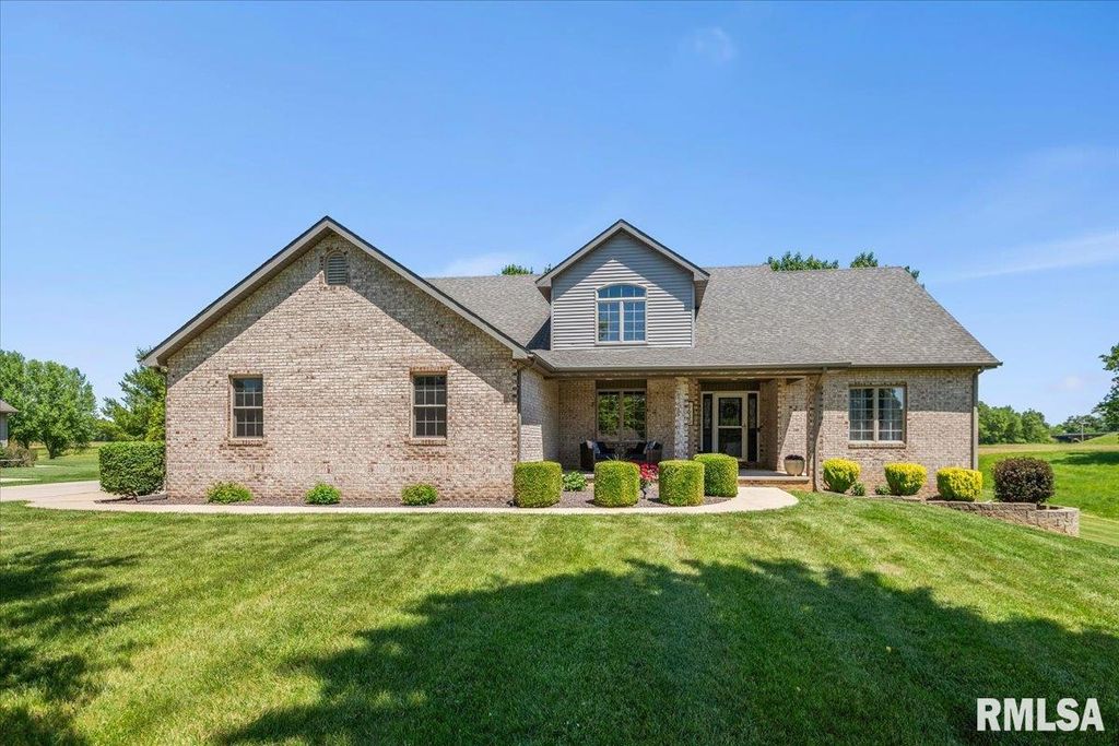 6630 COOLIDGE Drive, Cantrall, IL 62625