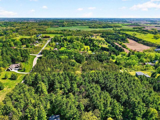 Unit 3 Sunset Drive Pines, Verona, WI 53593