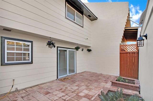 8868 Kempwood Drive, Houston, TX 77080