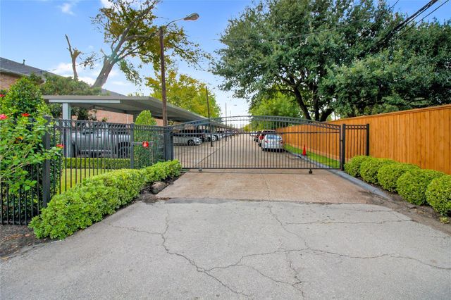 8868 Kempwood Drive, Houston, TX 77080
