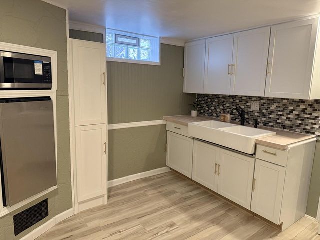 7414 W Congress STREET, Milwaukee, WI 53218