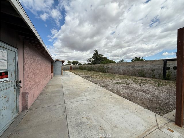 43424 20th Street W, Lancaster, CA 93534
