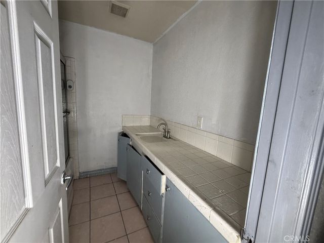 43424 20th Street W, Lancaster, CA 93534