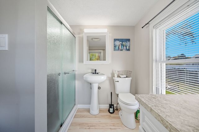 27 Cady St, Ludlow, MA 01056