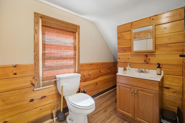 27 Cady St, Ludlow, MA 01056