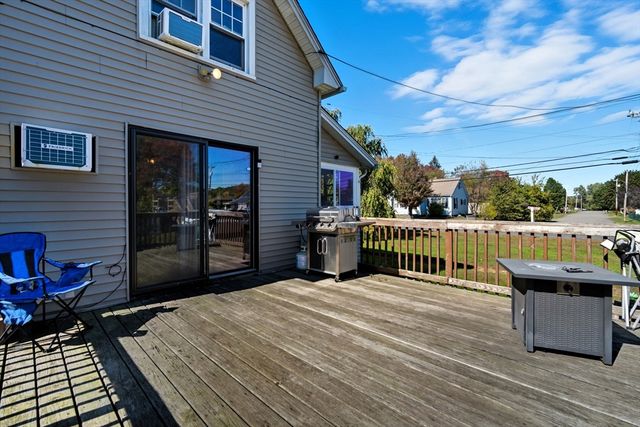 27 Cady St, Ludlow, MA 01056