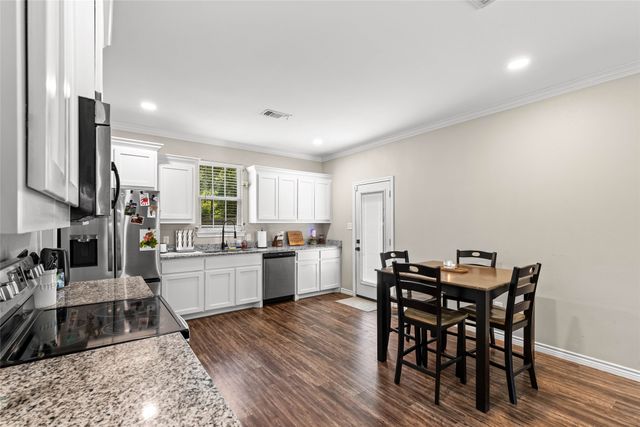 916 W Elm Street, Denison, TX 75020