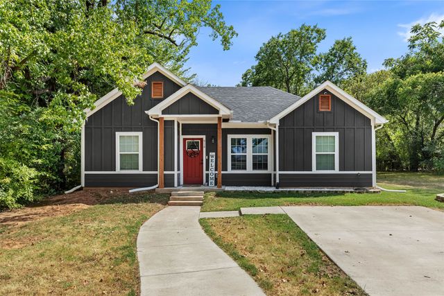 916 W Elm Street, Denison, TX 75020