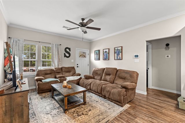 916 W Elm Street, Denison, TX 75020