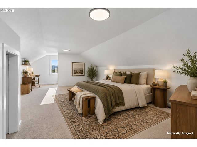 17909 OATFIELD Rd, Gladstone, OR 97027