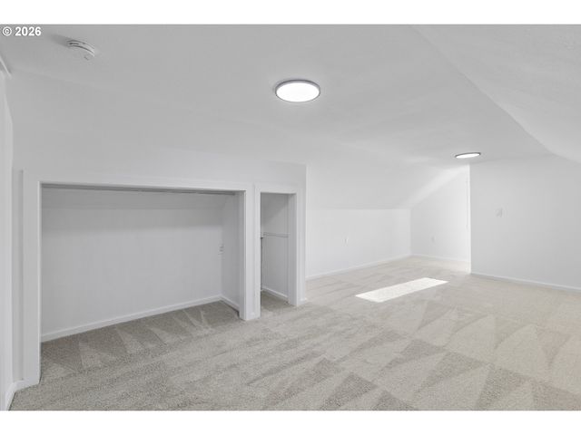 17909 OATFIELD Rd, Gladstone, OR 97027