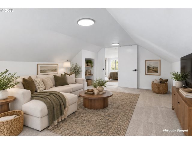 17909 OATFIELD Rd, Gladstone, OR 97027