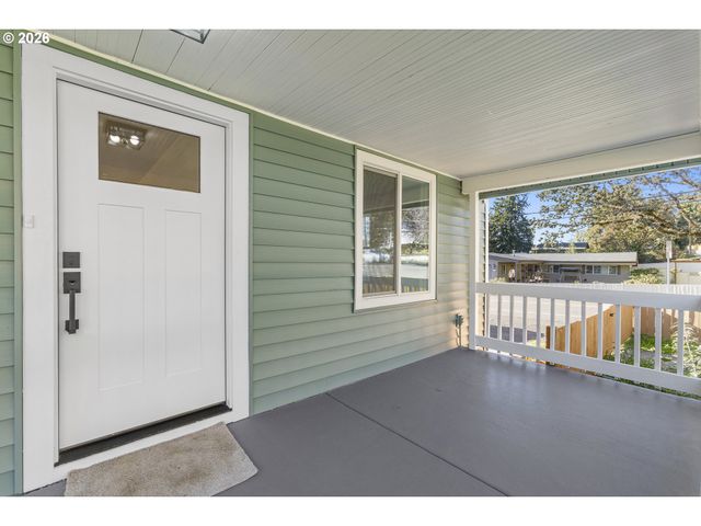 17909 OATFIELD Rd, Gladstone, OR 97027