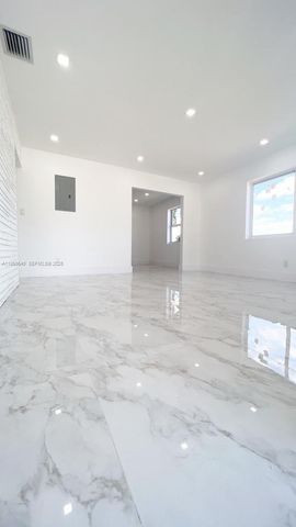 1013 NW 1st Ave, Hallandale Beach, FL 33009