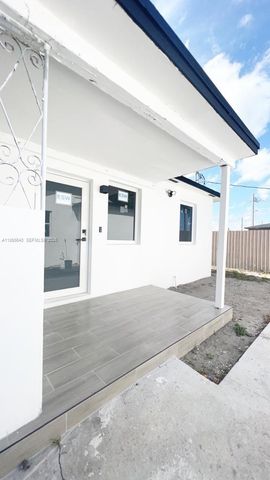 1013 NW 1st Ave, Hallandale Beach, FL 33009