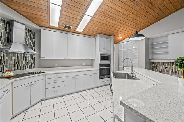 1326 NW 57TH STREET, Gainesville, FL 32605