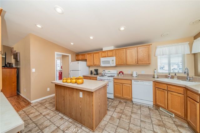 22241 Nisqually 118, Apple Valley, CA 92308