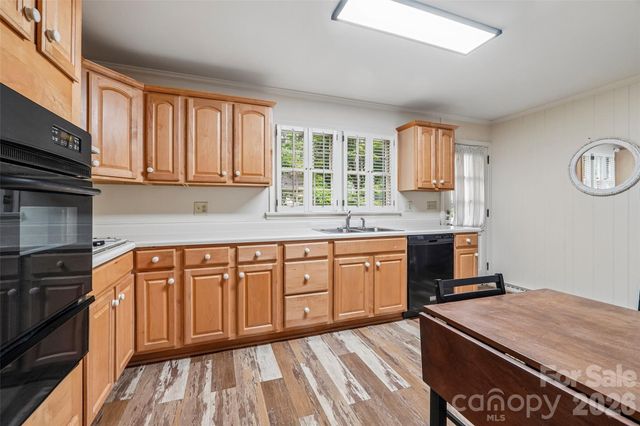 514 Lakeside Drive, Statesville, NC 28677