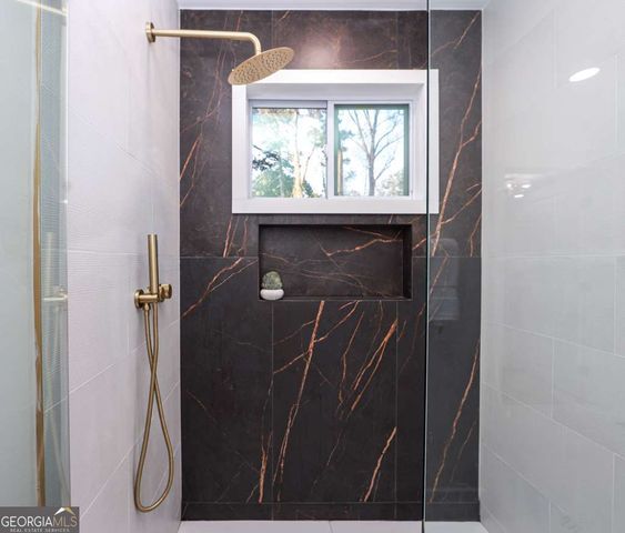 2566 Creekwood Terrace, Decatur, GA 30030